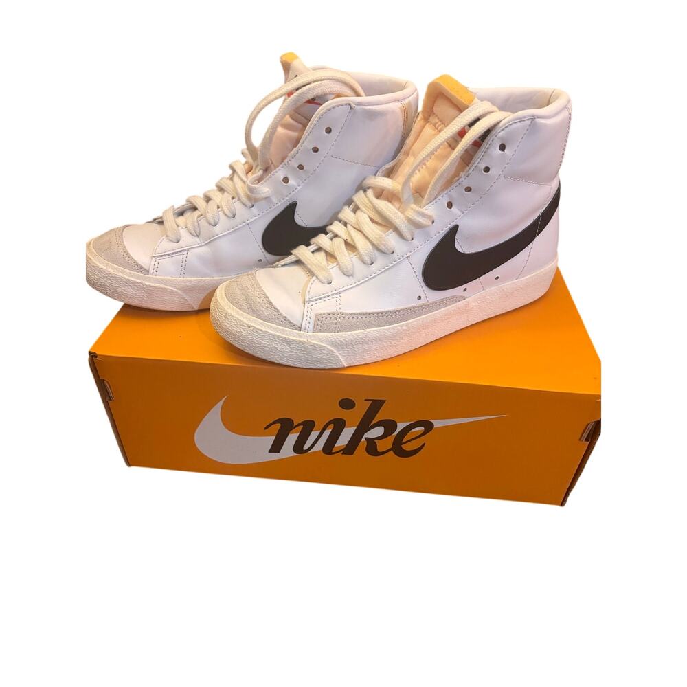 Nike W Blazer Mid 77 White Black Womens 7.5 Mens 6 CZ1055 100